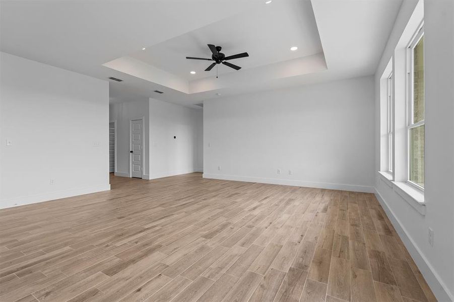 Spacious, unfurnished interior of a new home in , Lindale (Image 19).