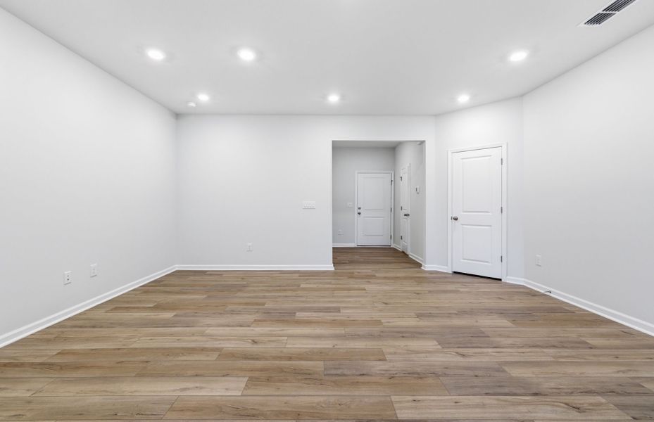 Spacious, unfurnished interior of a new home in Flemingfield, Greensboro (Image 22).