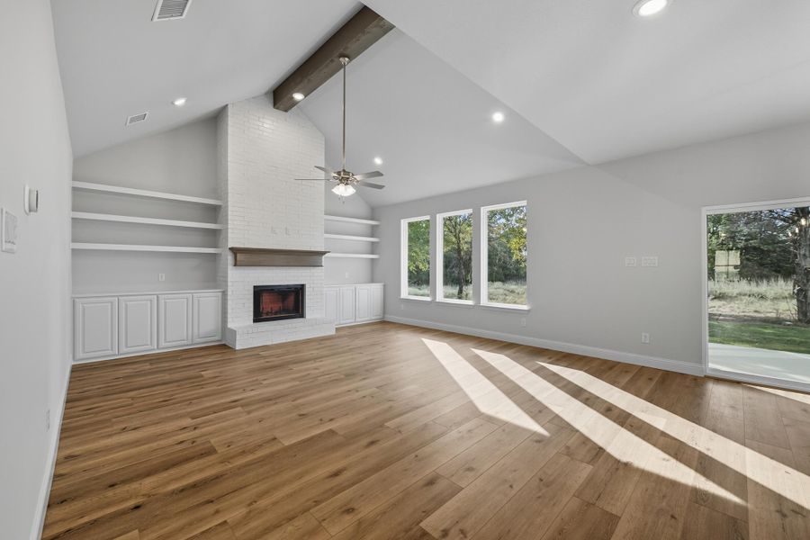 Representative unfurnished interior of a home built from the Garrison III by Cheldan Homes in Arbor Oaks, Boyd (Image 17).