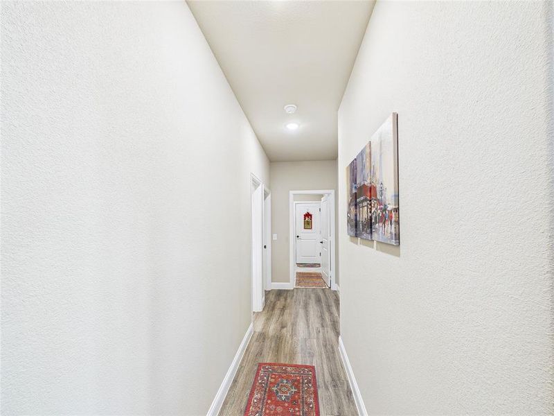 Spacious, unfurnished interior of a new home in , Ponder (Image 23).