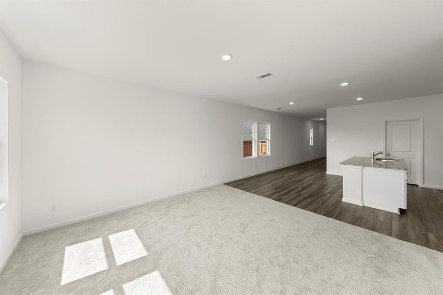 17. 14204 Coness - Family (3)