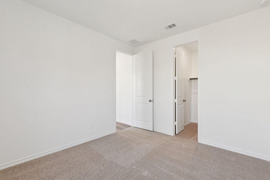 Spacious, unfurnished interior of a new home in Montgomery Bend, Montgomery (Image 22).