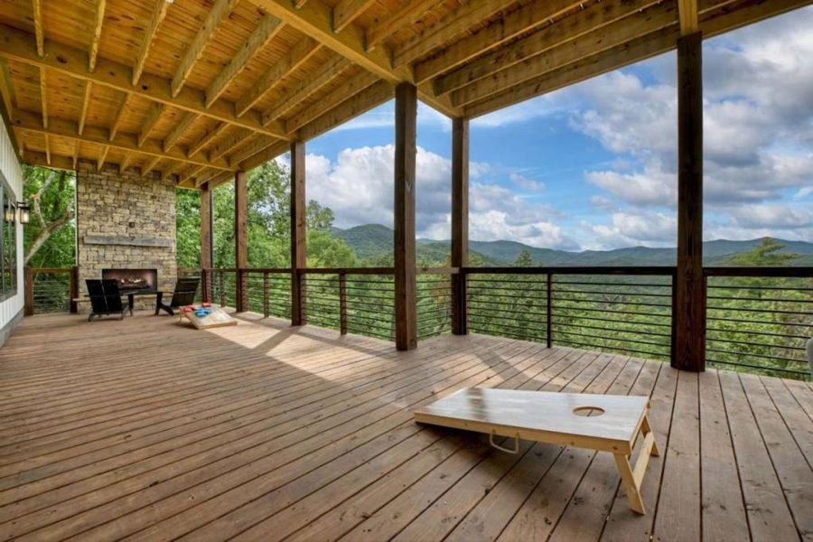 Image 70 of a home in .