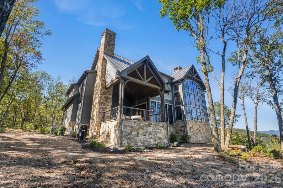 Image 43 of a home in .