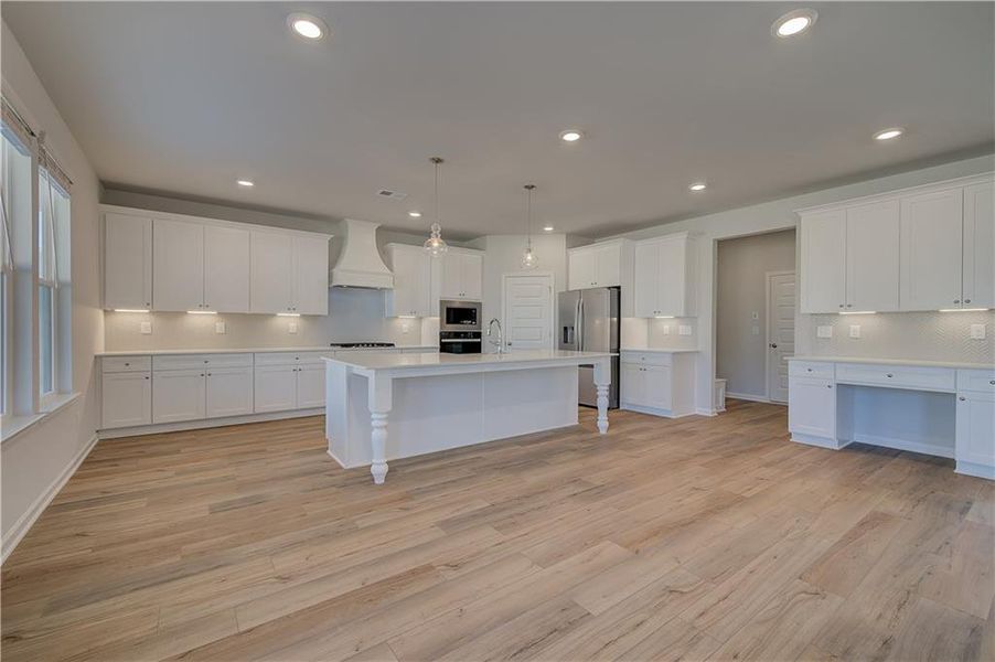 Furnished interior view inside a new home in Riverbend Overlook, Fayetteville (Image 11).