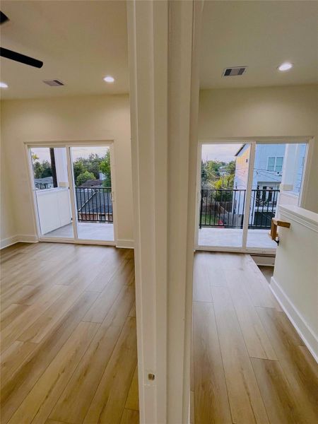 Spacious, unfurnished interior of a new home in , Houston (Image 31).