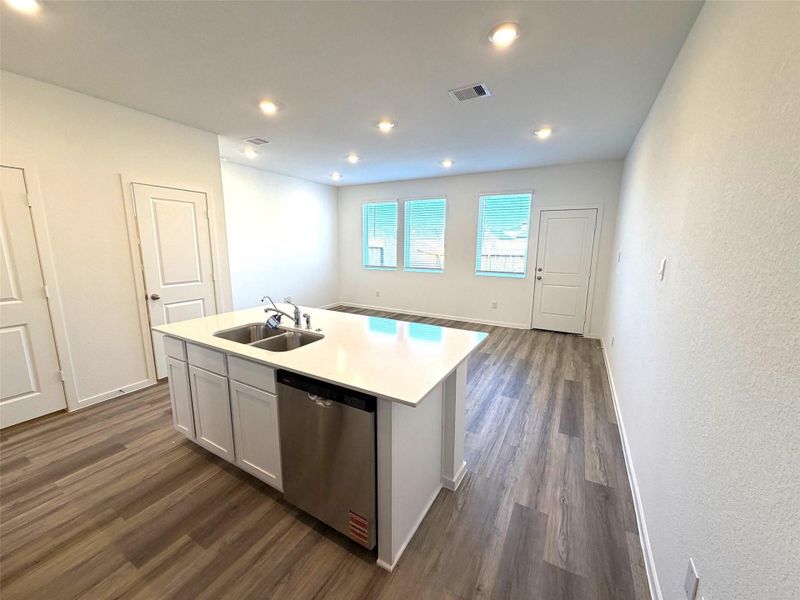 Furnished interior view inside a new home in Legacy Park, Houston (Image 6). Furnished interior view inside a new home in Legacy Park, Houston (Image 6).