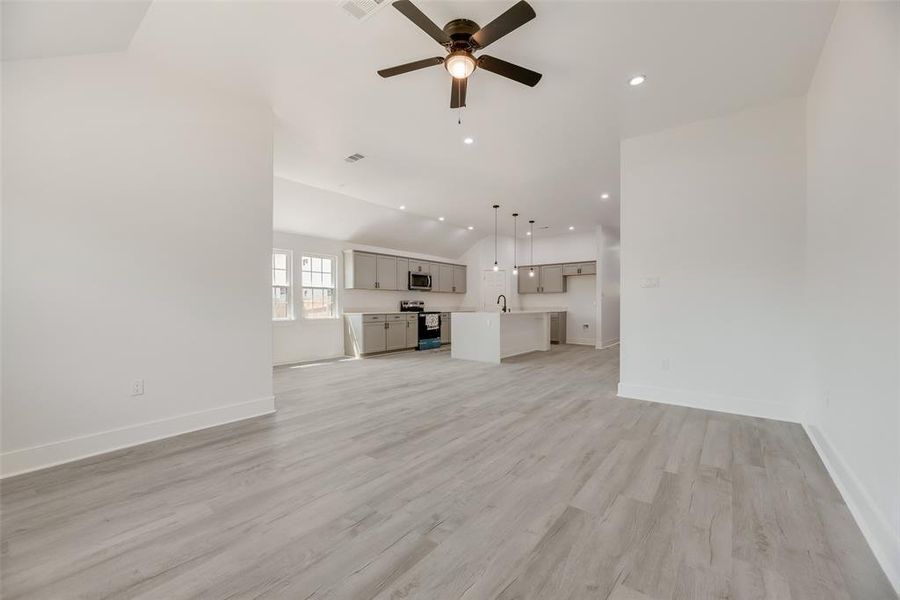 Image 20 of a home in .