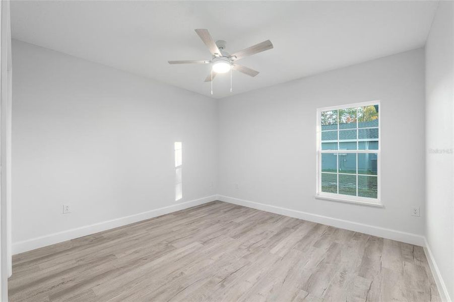 Spacious, unfurnished interior of a new home in , Ocala (Image 22).