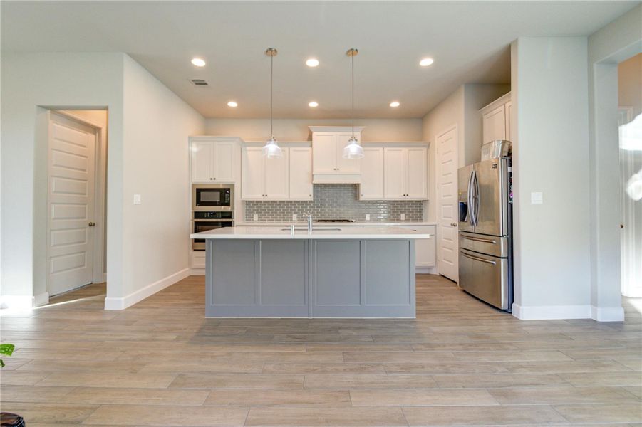 Furnished interior view inside a new home in , Katy (Image 7).