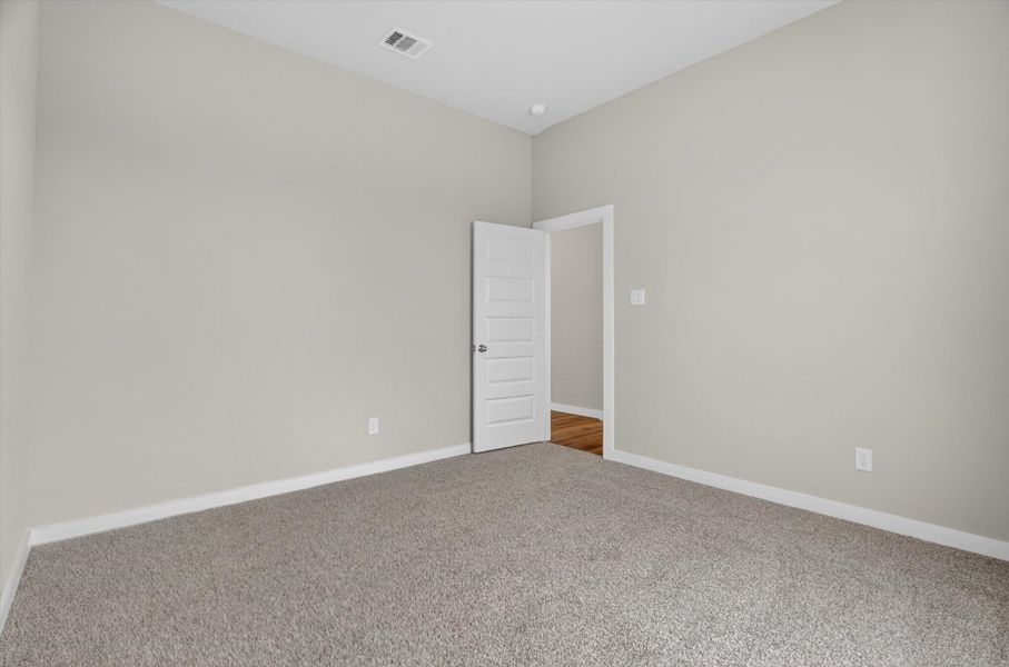 Spacious, unfurnished interior of a new home in Terra Vista Estates, Springtown (Image 52).