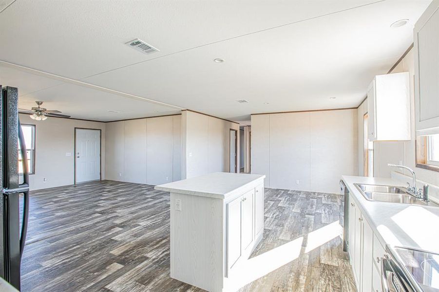 Image 36 of a home in .