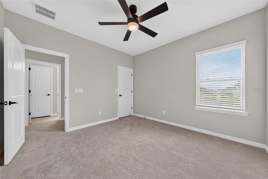 Spacious, unfurnished interior of a new home in , Bradenton (Image 61).