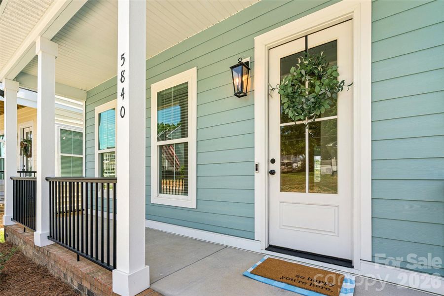 Welcoming front porch!