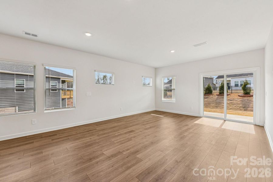 Photo is not of the actual home, but is an inspirational photo of builder’s model home and may depict options, furnishings, and/or decorator features that are not included Photo is not of the actual home, but is an inspirational photo of builder’s model home and may depict options, furnishings, and/or decorator features that are not included