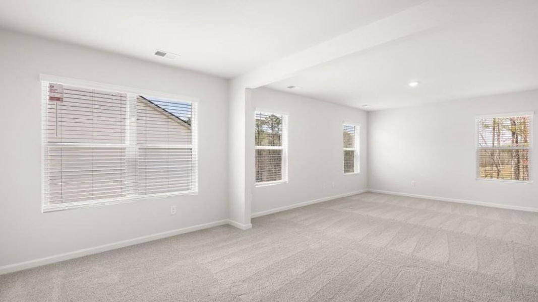 Spacious, unfurnished interior of a new home in South Wind, Union City (Image 26).