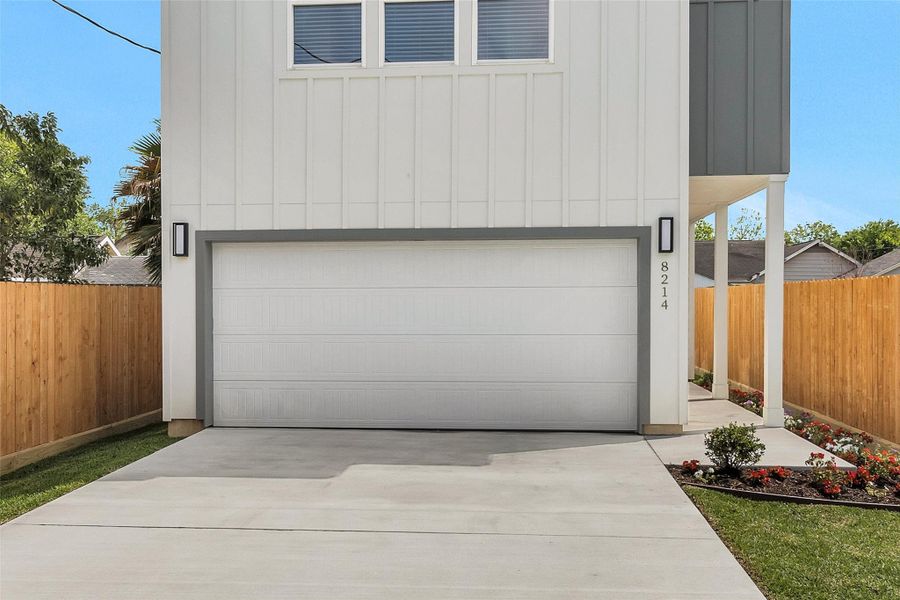 Exterior details and patio area of a home in , Houston (Image 4).