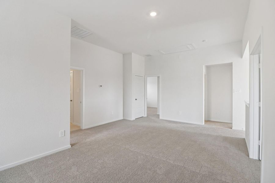 Spacious, unfurnished interior of a new home in Landing Meadows - Premier Series, New Caney (Image 29).