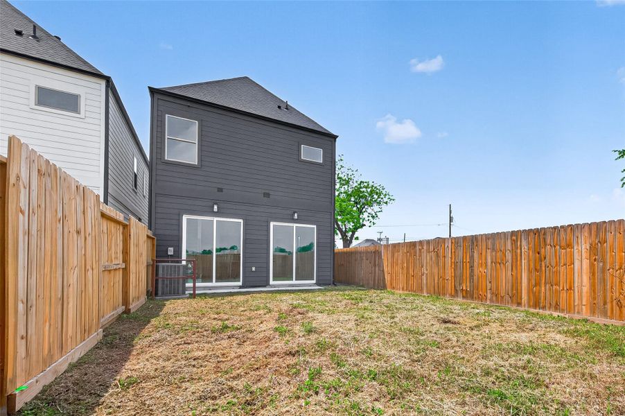 Exterior details and patio area of a home in , Houston (Image 27).