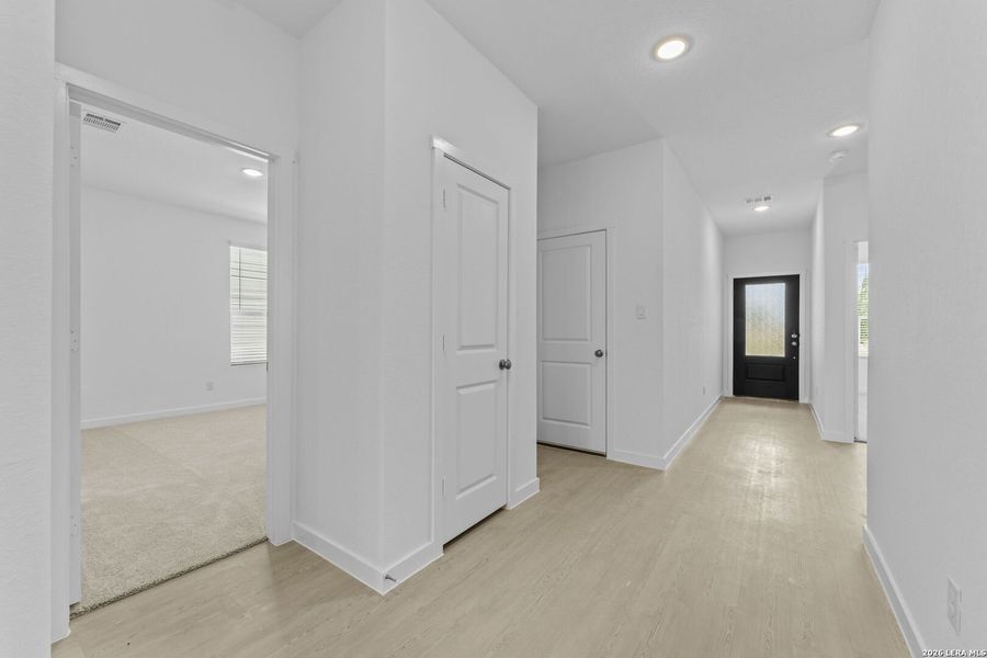 Spacious, unfurnished interior of a new home in Waterwheel, San Antonio (Image 12).