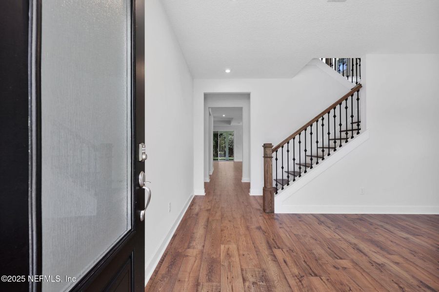 Spacious, unfurnished interior of a new home in Creighton Pointe, Fleming Island (Image 32).