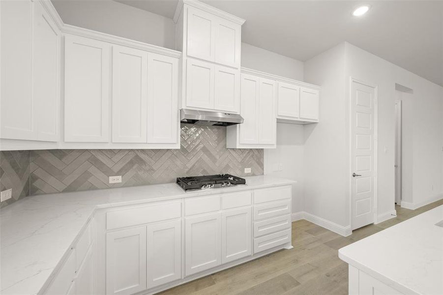 417 Daybreak- Kitchen-5 417 Daybreak- Kitchen-5