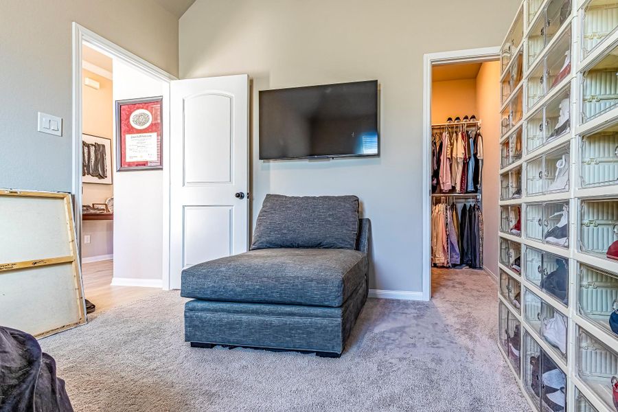 Furnished interior view inside a new home in , Conroe (Image 33).