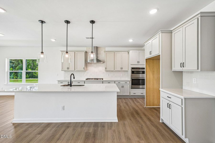 16-web-or-mls-Contempo Ct-S2905-016 16-web-or-mls-Contempo Ct-S2905-016