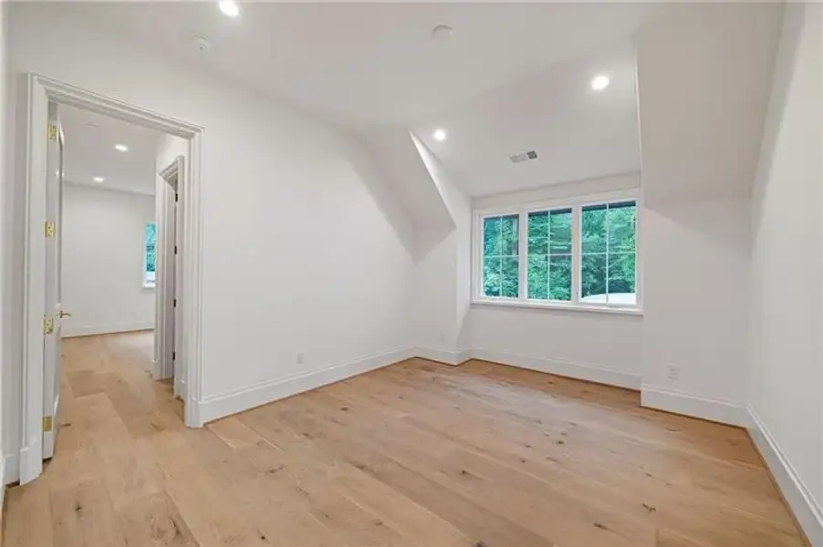 Spacious, unfurnished interior of a new home in , Atlanta (Image 64). Spacious, unfurnished interior of a new home in , Atlanta (Image 64).