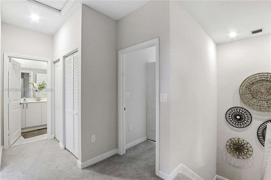 Image 43 of a home in .