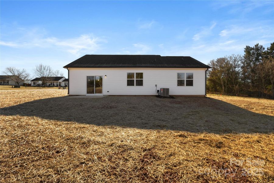 Exterior details and patio area of a home in , Olin (Image 4).