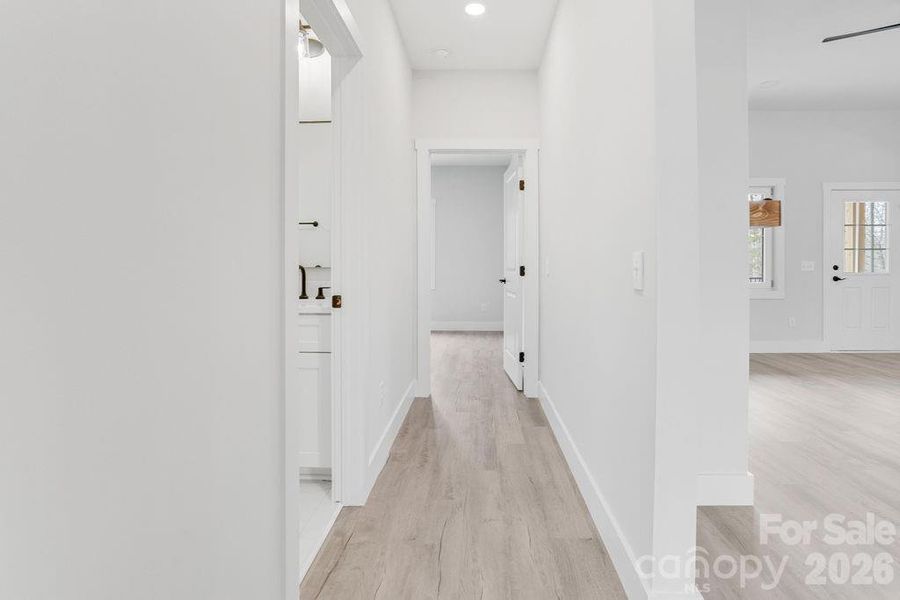 Spacious, unfurnished interior of a new home in , Dallas (Image 17).