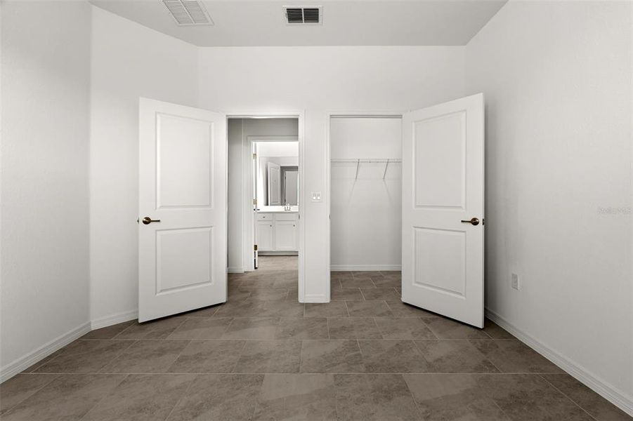 Spacious, unfurnished interior of a new home in Rye Ranch, Parrish (Image 46).