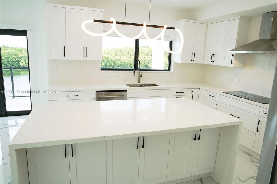 Furnished interior view inside a new home in , Tavernier (Image 12).