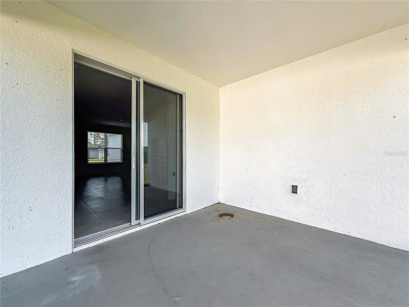 Exterior details and patio area of a home in , Ocala (Image 3).