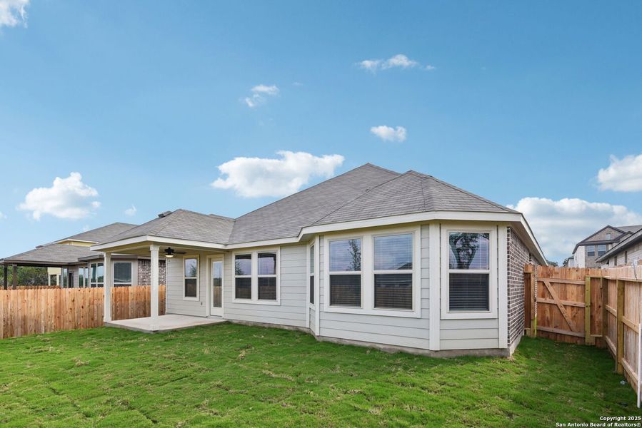 Exterior details and patio area of a home in Fox Falls, Boerne (Image 4).