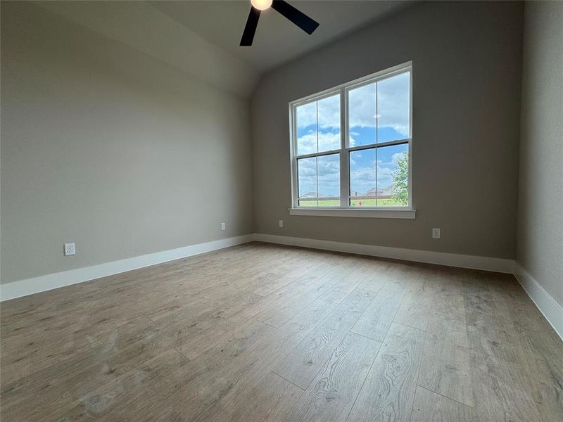 Spacious, unfurnished interior of a new home in Coyote Crossing, Godley (Image 10).