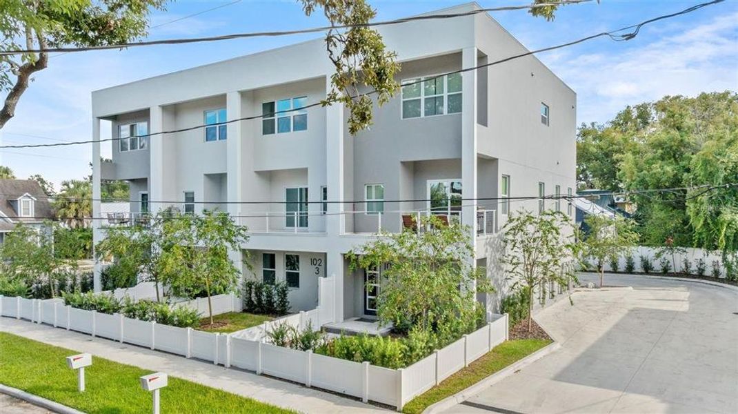 Image 36 of a home in .