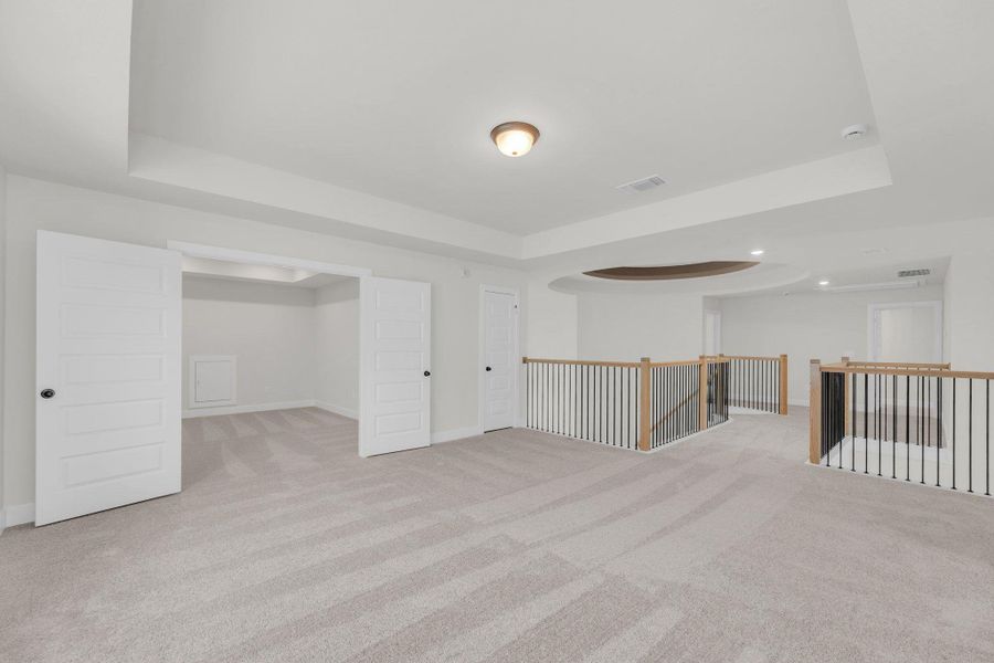 Spacious, unfurnished interior of a new home in Santa Rita Ranch, Liberty Hill (Image 25).