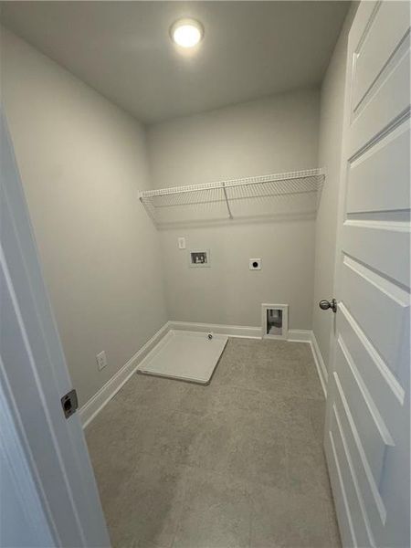 Spacious, unfurnished interior of a new home in Somerset at Riverbrook, Gainesville (Image 20).