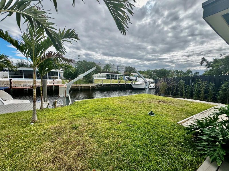 Exterior details and patio area of a home in , Fort Lauderdale (Image 31).
