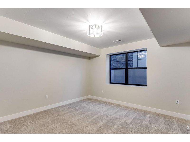 Spacious, unfurnished interior of a new home in , Windsor (Image 19).