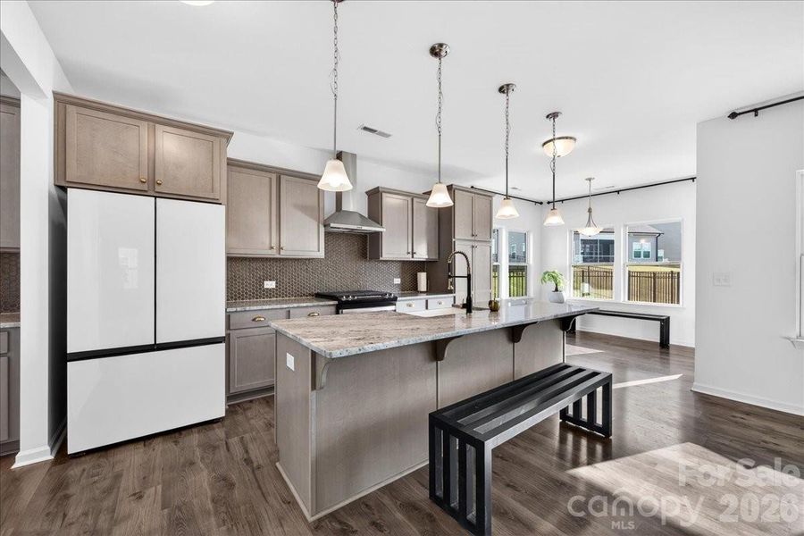 Amazing kitchen with upgraded appliances Amazing kitchen with upgraded appliances