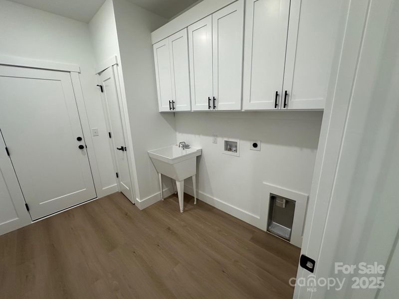 Image 19 of a home in . Image 19 of a home in .