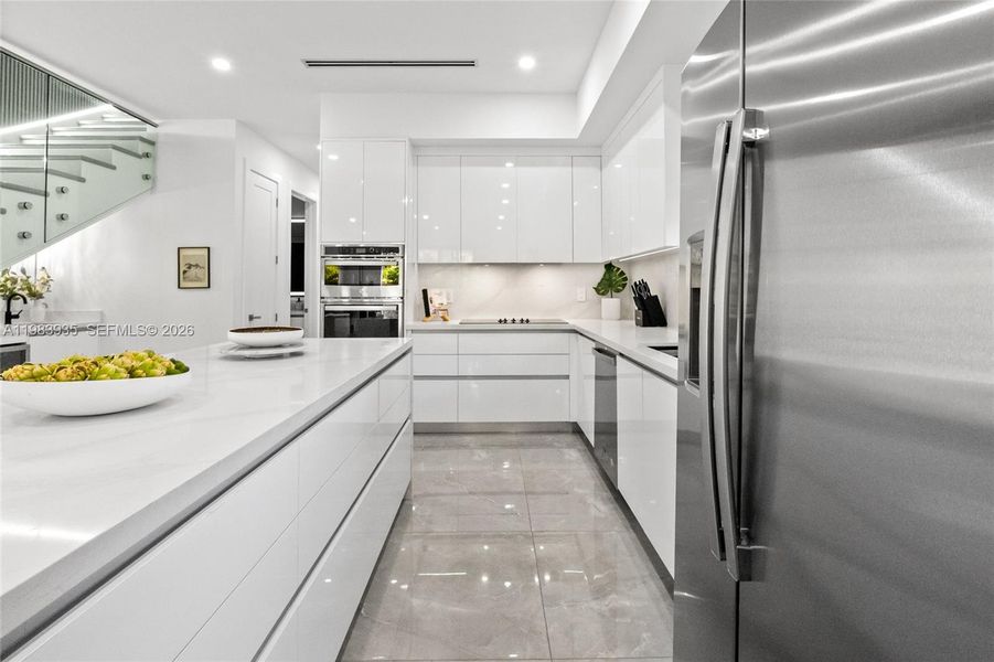 Furnished interior view inside a new home in , Fort Lauderdale (Image 35).