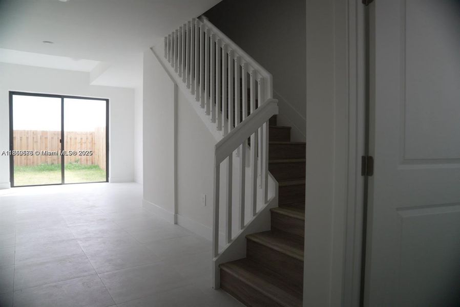 Spacious, unfurnished interior of a new home in , Homestead (Image 6).