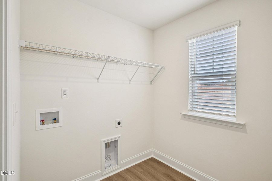 21-web-or-mls-Sugar Pne Dr-S0602-021