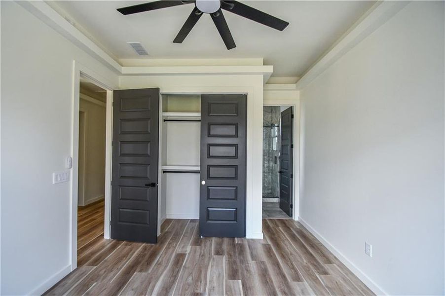 Image 88 of a home in .