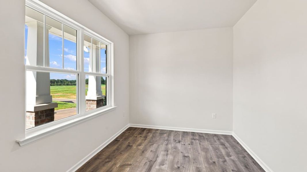 Spacious, unfurnished interior of a new home in Baxter Village, Boiling Springs (Image 18).