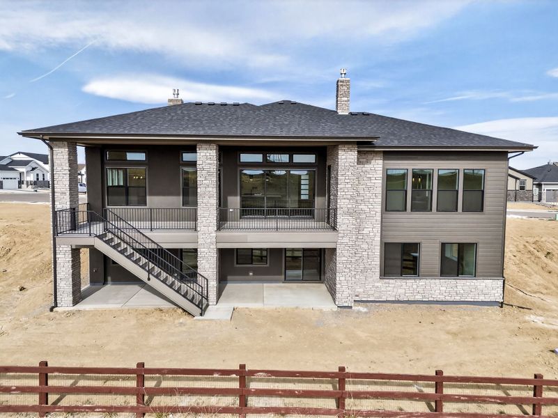 1727 Abundance - Rear Exterior